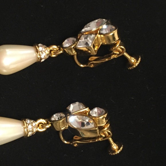 Clip on earrings - gold tone - Picture 3 of 4